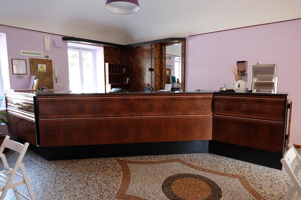 Hotel Pino Torinese Exterior foto